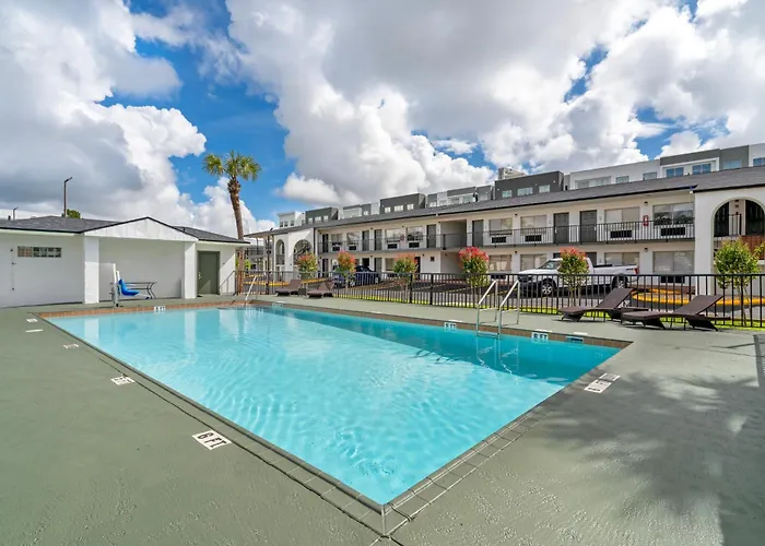 Quality Inn & Suites Orlando East - Ucf Area