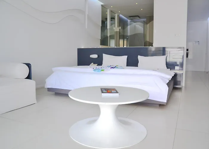 Baystone Boutique Hotel & Spa