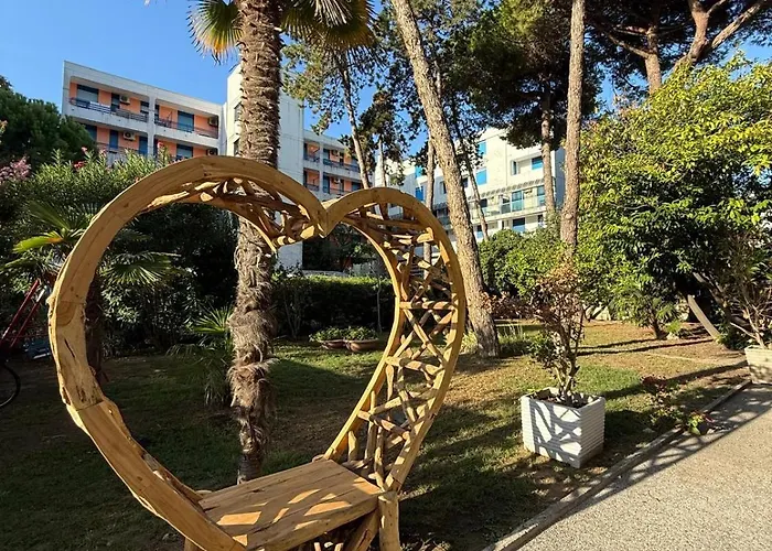 Lilium Maris Hotel