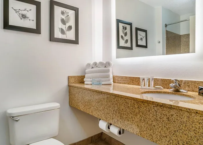 Country Inn & Suites By Radisson, Rossford - Toledo South