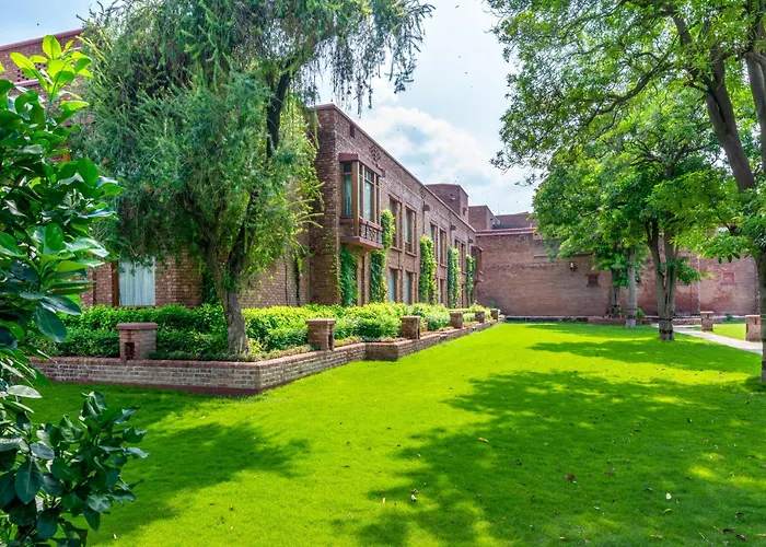 Faisalabad Serena Hotel
