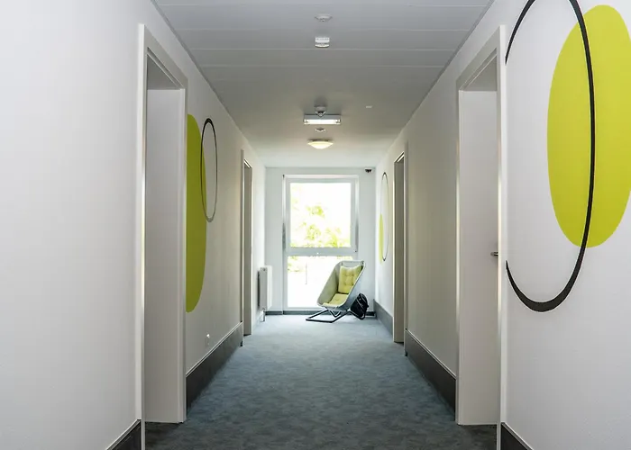 Smart Motel