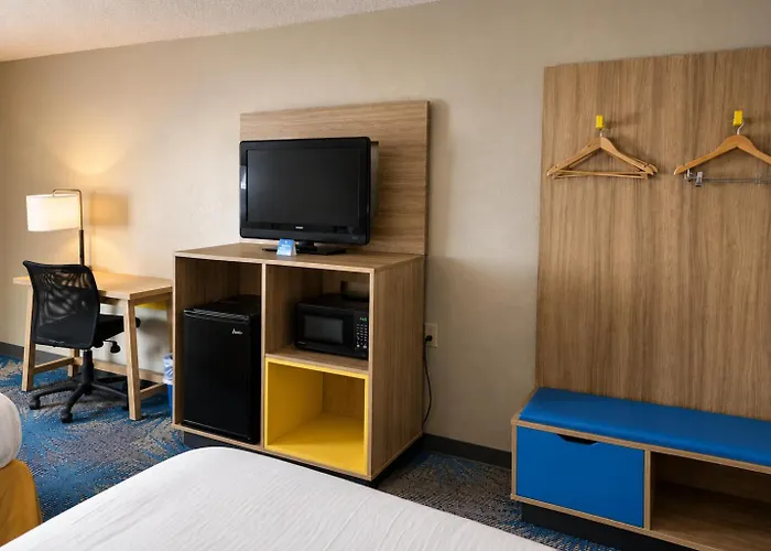 Days Inn By Wyndham Hannibal