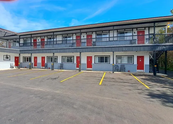 Cedar Lodge Motel
