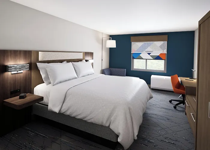 Holiday Inn Express & Suites Laramie West By Ihg