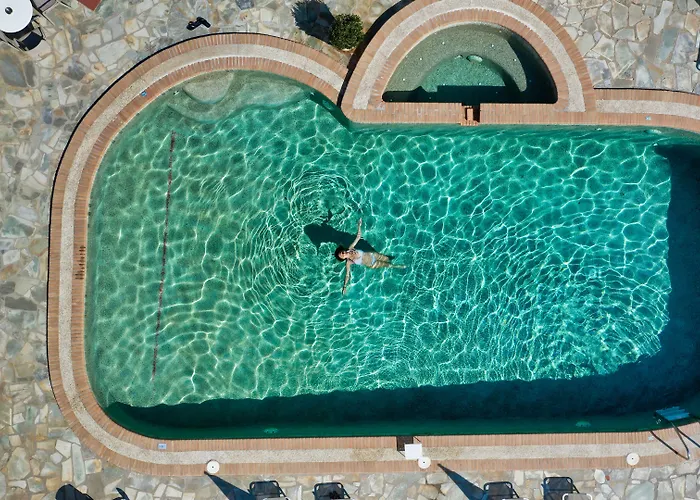 Sarantis Hotel