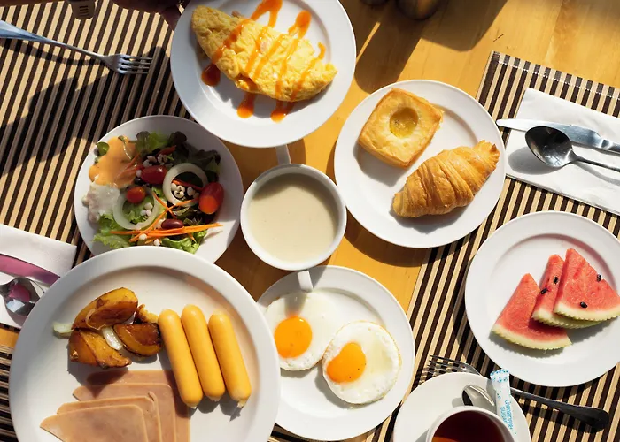 Tour De Phuket Hotel - Sha Plus