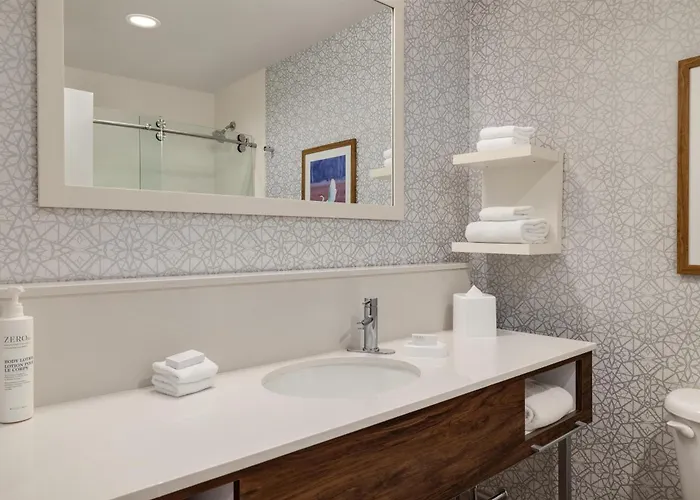 Hampton Inn & Suites Chincoteague-Waterfront, Va