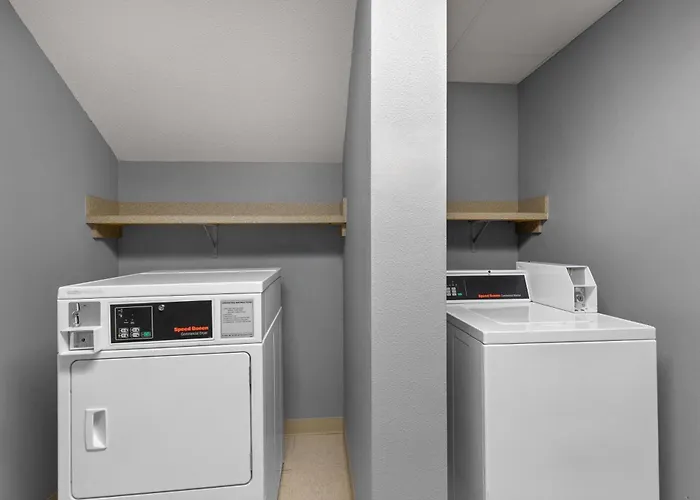 Americinn By Wyndham Monmouth