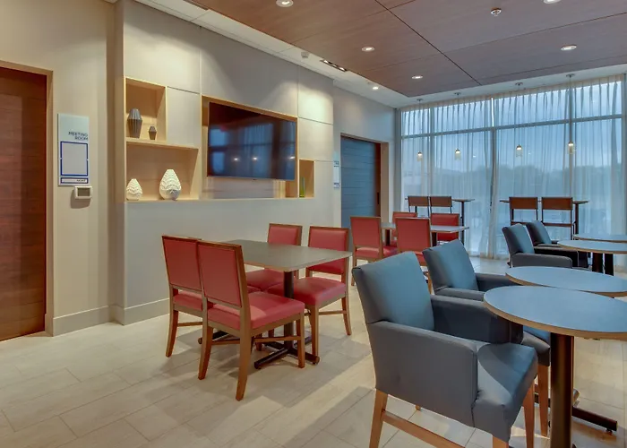 Holiday Inn Express & Suites - Union City By Ihg