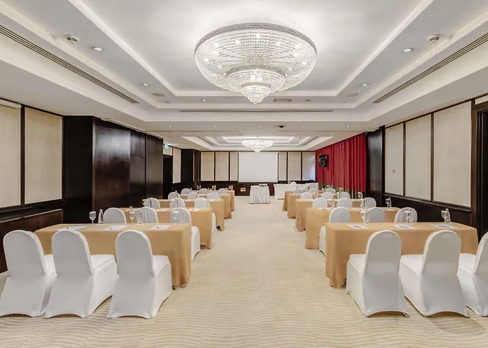 Moevenpick Grand Al Bustan