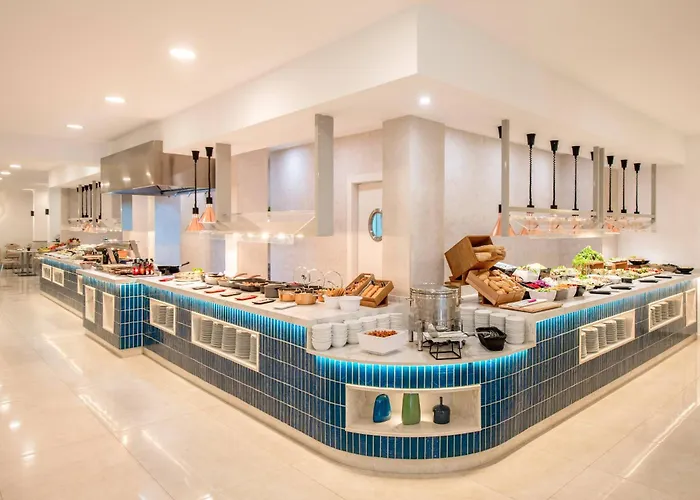 Hotel Las Arenas, Affiliated By Melia