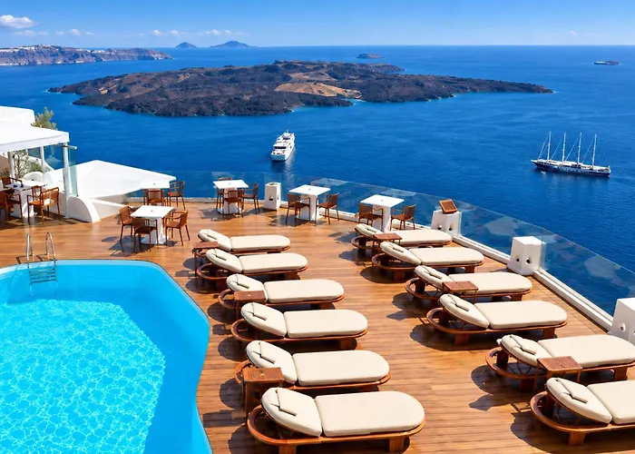 Sun Rocks Boutique Hotel - Caldera View Suites & Sunset Dining Experience