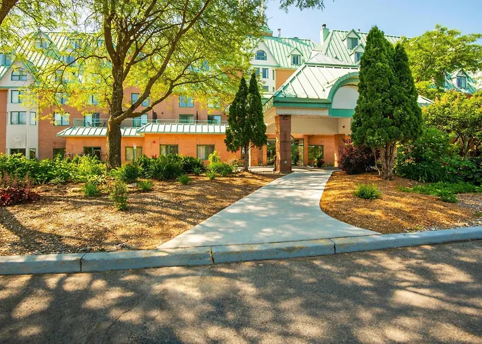 Chateau Cartier Hotel & Resort, An Ascend Collection Resort