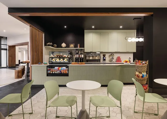 Radisson Blu Vancouver Airport Hotel & Marina