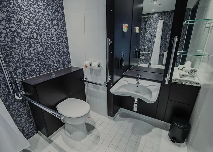Village Hotel Farnborough