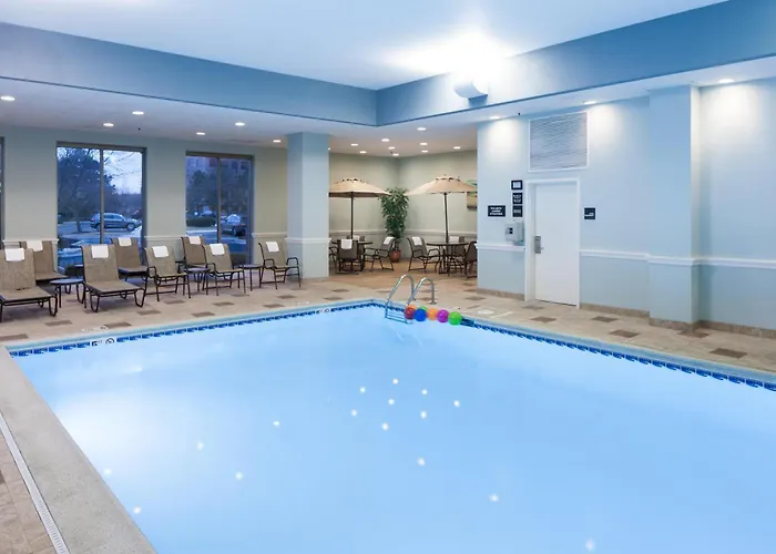 Hampton Inn & Suites Chicago North Shore