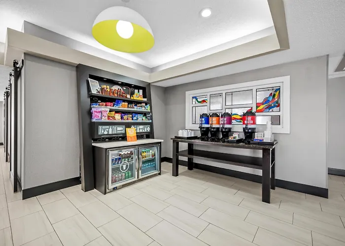 Hampton Inn Bloomington West