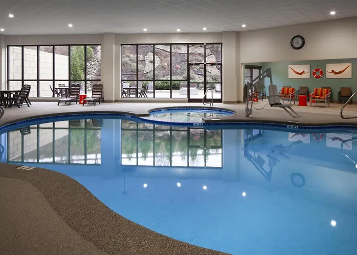 Hampton Inn Charleston-Southridge