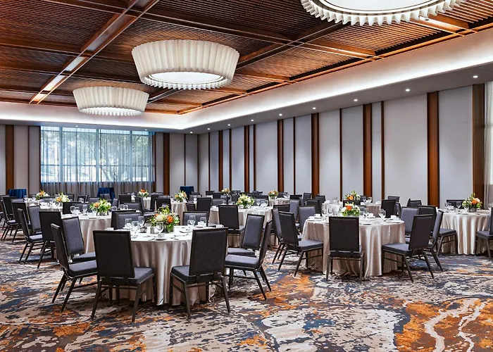 At&T Hotel & Conference Center