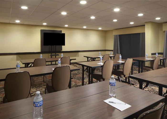 Hampton Inn Charleston-Southridge