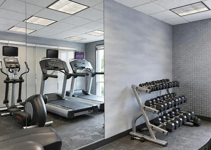 Fairfield Inn & Suites By Marriott Milwaukee Airport