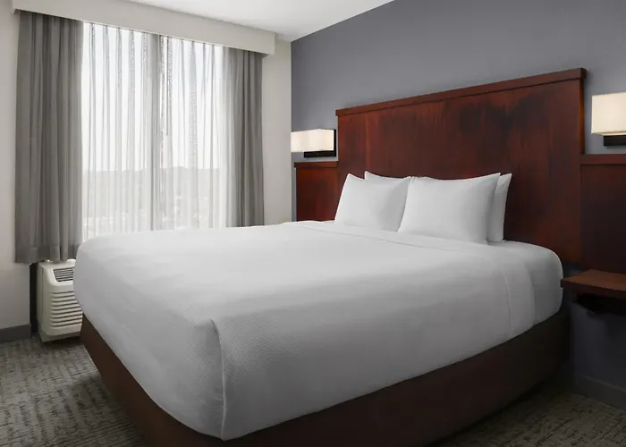 Hyatt Select Richmond Airport