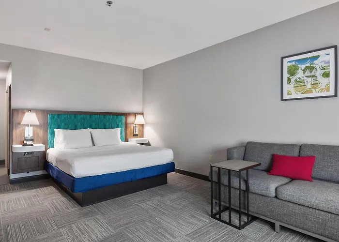 Hampton Inn & Suites Denison