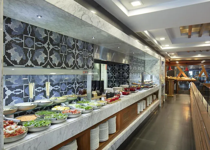 Doubletree By Hilton Kusadasi