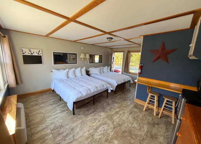 Eden Village Motel And Cottages