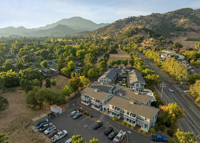 Upvalley Inn & Hot Springs, An Ascend Collection Hotel