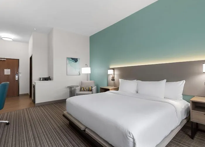 Comfort Inn & Suites Marion I-57