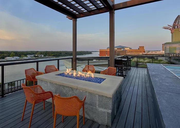 Homewood Suites Savannah Historic District/Riverfront