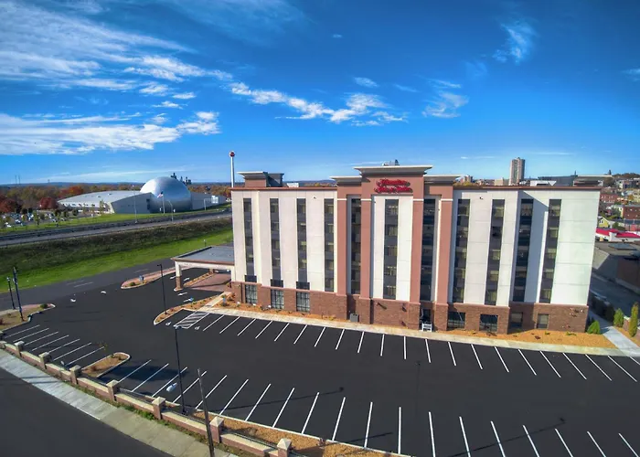 Hampton Inn & Suites Springfield Downtown