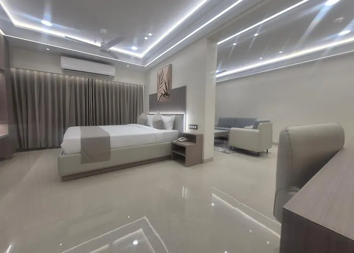 Hotel Orange International
