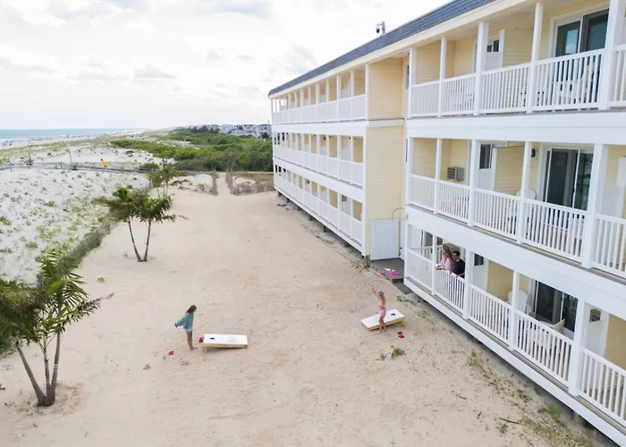 Drifting Sands Oceanfront Hotel
