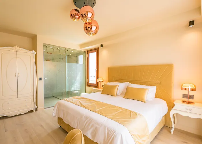 Santa Lucia Boutique Hotel