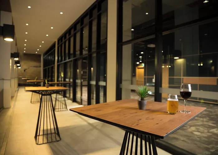 Holiday Inn Express Adelaide City Centre By Ihg