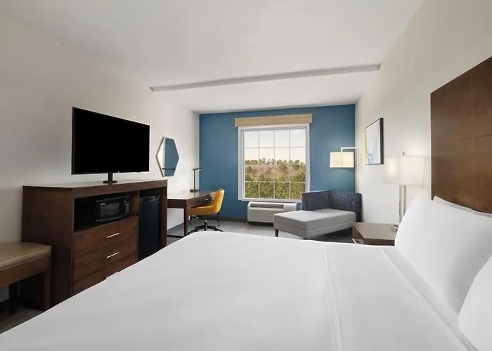 Holiday Inn Express & Suites Aiken By Ihg