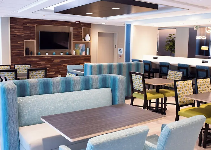 Holiday Inn Express Hotel & Suites Conover - Hickory Area By Ihg