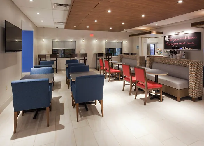 Holiday Inn Express Roseville-St. Paul By Ihg