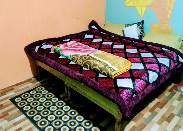 Spot On Hotel Moon Cafe And Homestay