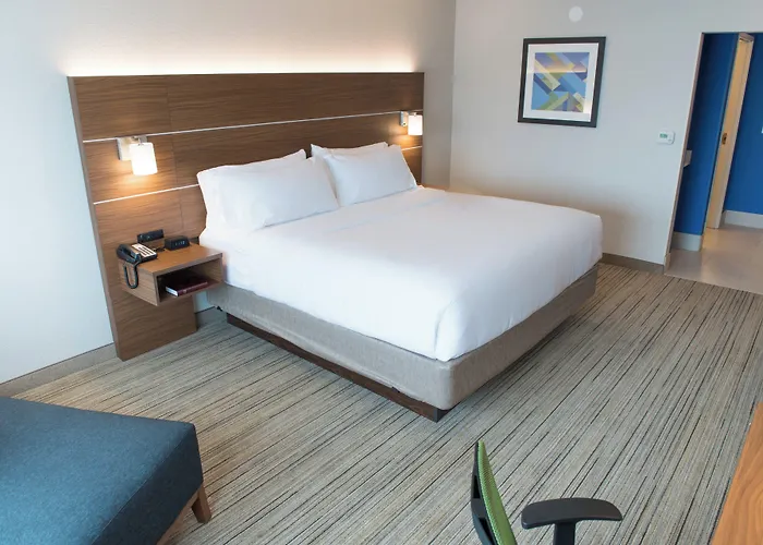 Holiday Inn Express & Suites Dayton North - Vandalia By Ihg