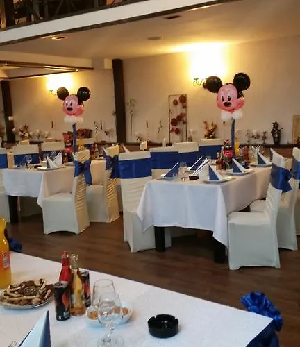 Hamlet Hotel