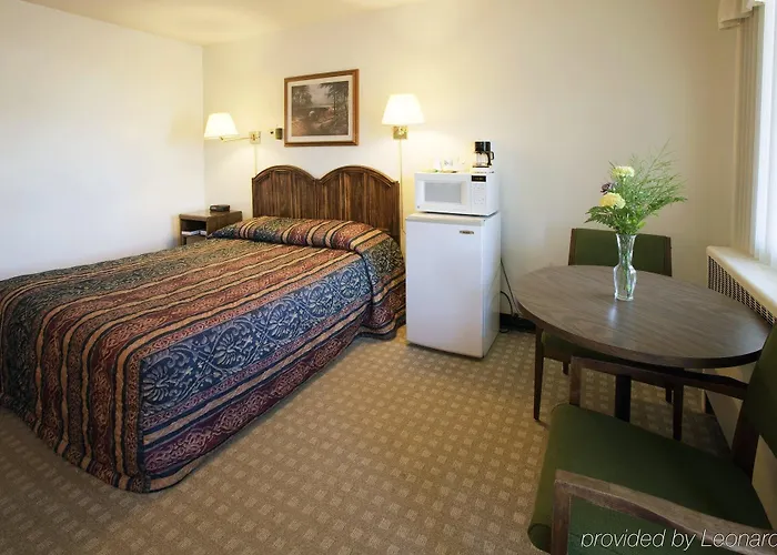Gopher Prairie Inn