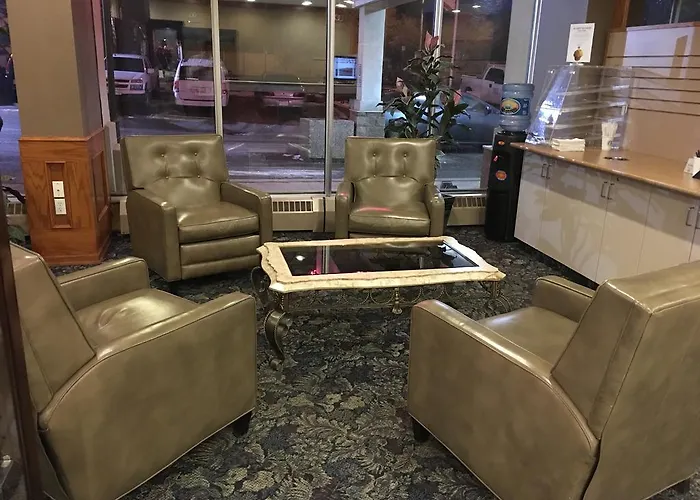 St. Albert Inn & Suites
