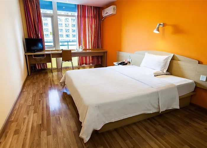 Iu Hotel Zhanjiang Guomao City Square