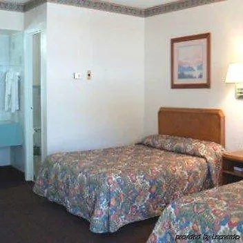 Budget Host Inn
