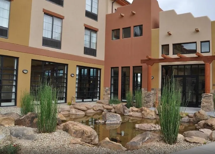 Moenkopi Legacy Inn & Suites