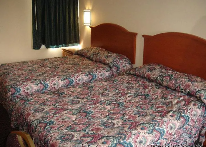 Shangri-La Motel